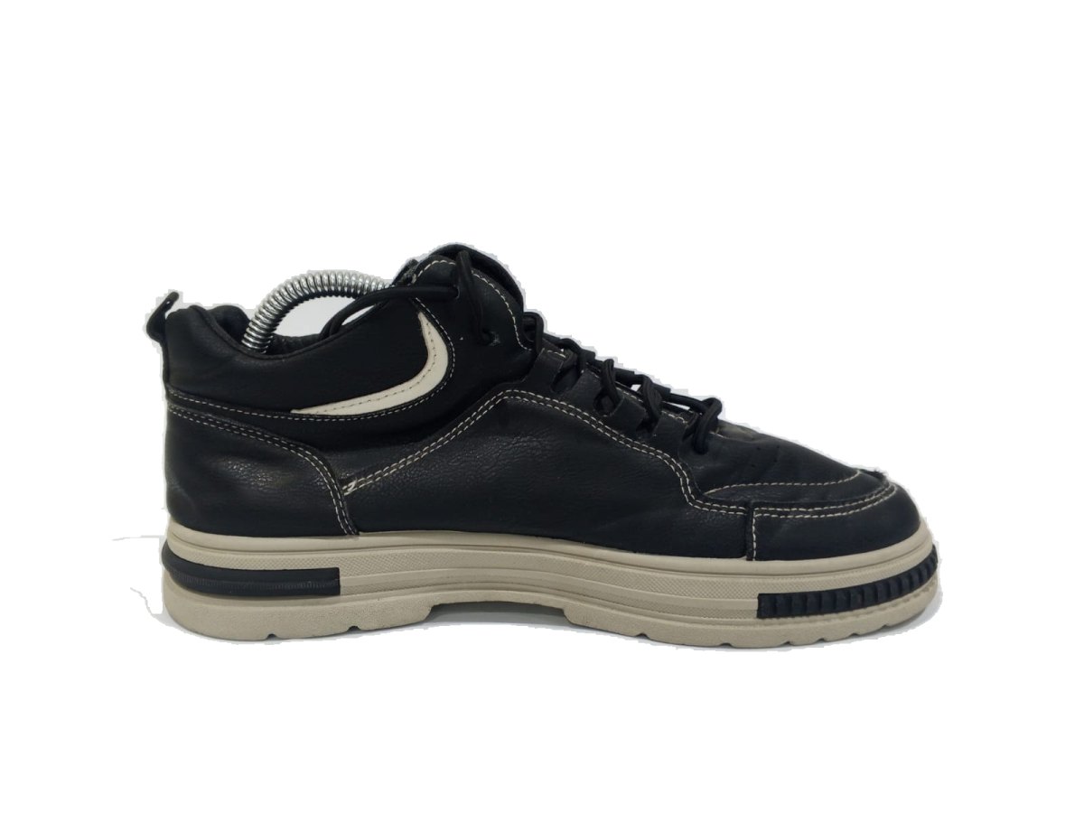 Warrior Black Leather Casual Sneaker