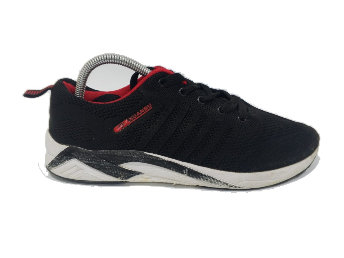Zuanbu Black Red Knit Runner